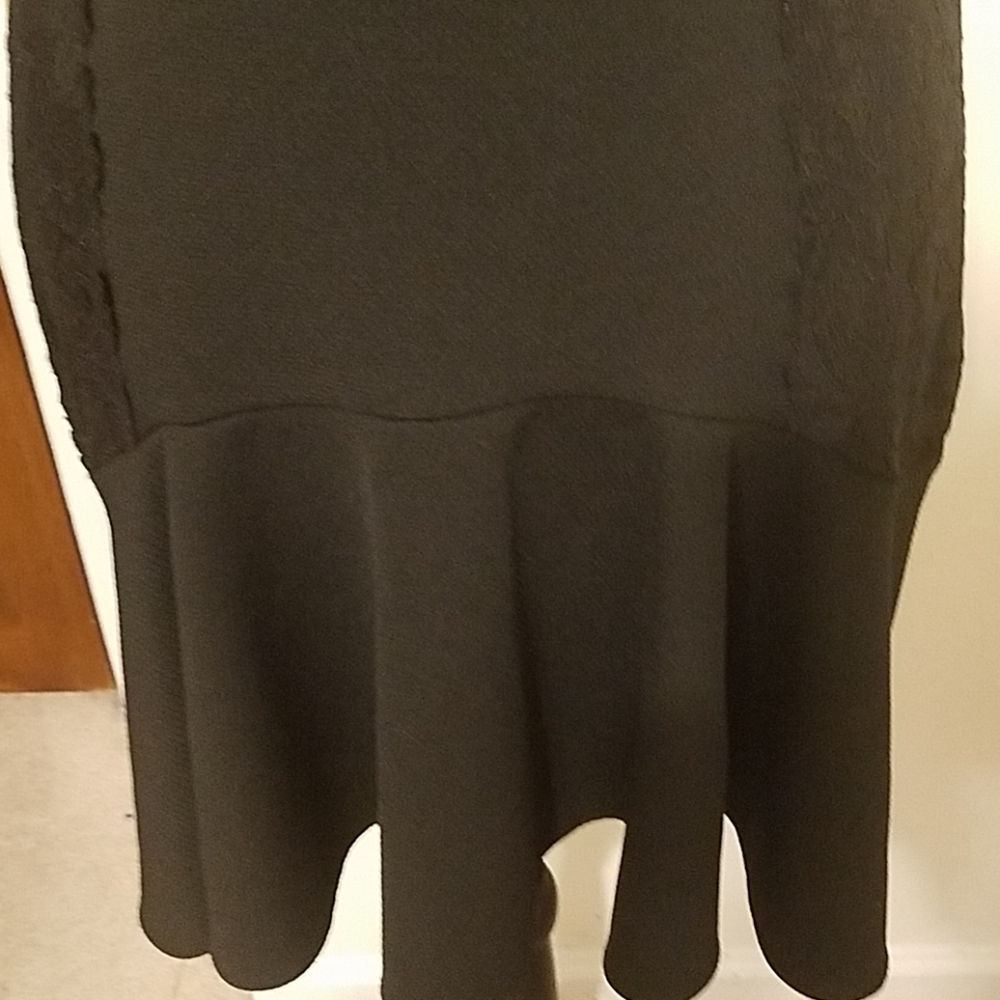 Dress - Picture 4 of 6